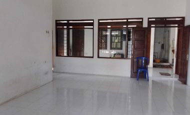 Rumah dijual di Kestalan Banjarsari Solo hitung harga tanah saja