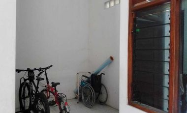 Rumah dijual di Kestalan Banjarsari Solo hitung harga tanah saja