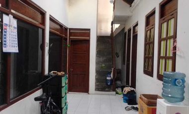 Rumah dijual di Kestalan Banjarsari Solo hitung harga tanah saja