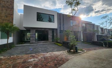 Casa en Venta en Altozano Fraccionamiento privado