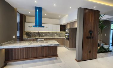 Casa en Venta en Altozano Fraccionamiento privado