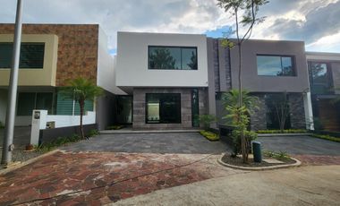 Casa en Venta en Altozano Fraccionamiento privado