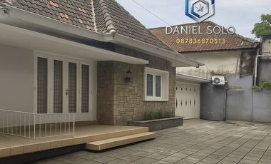 Dijual Rumah Solo Jalan Raya Surakarta