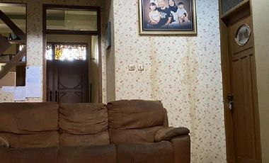 DiJual Rumah Semi Furnish