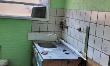 Casa en alquiler en Isidro Casanova