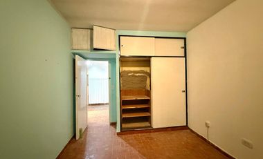 CASA EN ALQUILER 3AMB PARQUE COCHERA QUINCHO