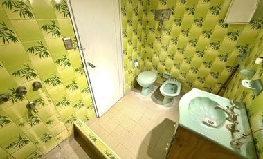 CASA EN ALQUILER 3AMB PARQUE COCHERA QUINCHO