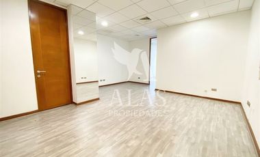Oficina en Arriendo en Metro Magallanes | Venta Arriendo Oficina con Estacionamiento | Las Condes