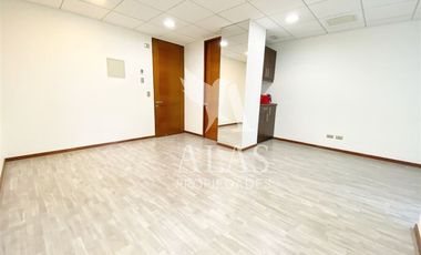 Oficina en Arriendo en Metro Magallanes | Venta Arriendo Oficina con Estacionamiento | Las Condes
