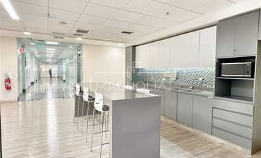 Oficina en Arriendo en Perfecta conectividad Las Condes Vitacura