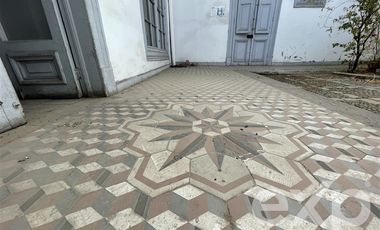Local Comercial en Arriendo en Moneda- Barroso