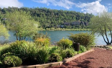 Departamento en Venta en Dpto amoblado 2 dormit 2 baños con vista al lago en condominio a 1 km de Pucón