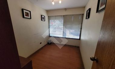 Local Comercial en Arriendo en Av. Manquehue Sur /Martín de Zamora