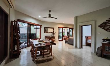 Villa Mewah Full Furnish 2 Lantai Dekat Pantai Sanur
