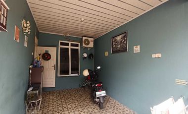 Rumah 2 lantai dijual di Kadipiro Banjarsari Solo kondisi bagus