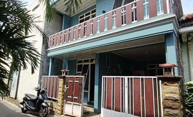 Rumah 2 lantai dijual di Kadipiro Banjarsari Solo kondisi bagus