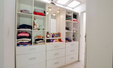 CASA 3 DORMITORIOSEN VENTA CITY BELL PILETA