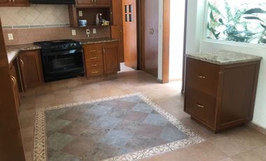 Excelente casa en  renta Lomas del Sol (B)