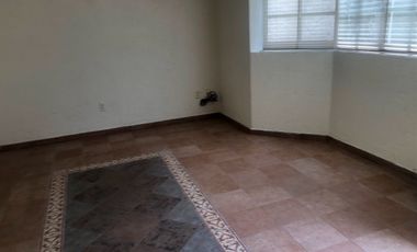 Excelente casa en  renta Lomas del Sol (B)