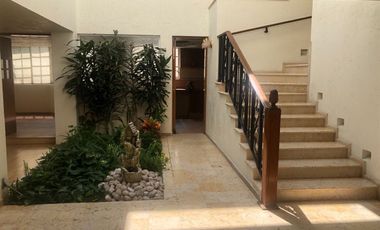 Excelente casa en  renta Lomas del Sol (B)