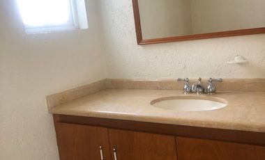Excelente casa en  renta Lomas del Sol (B)