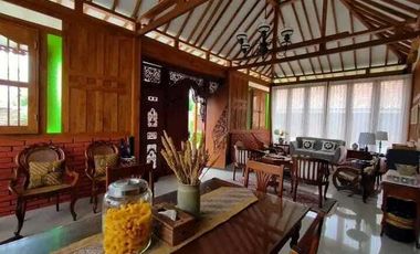 Dijual Rumah Etnik Joglo Luas Ada Kolam Renang  Dekat Kampus UII Yogya