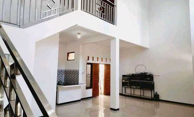 Rumah solo gentan purbayan dekat luwes Baki