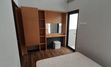 Disewakan rumah 2 lantai cluster o2 grand wisata bekasi