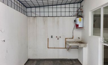 LOMA DORADA. CASA EN LOMA ZAPOPAN  $2,019,000