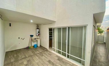 Casa en renta en Paseo de los Parques