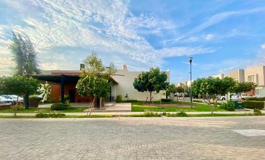 Casa en renta en Paseo de los Parques