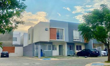 Casa en renta en Paseo de los Parques