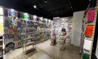 Local Comercial en Arriendo en Apoquindo / Metro Escuela Militar