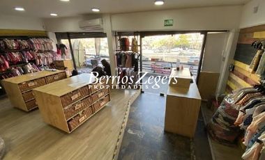 Local Comercial en Arriendo en Apoquindo / Metro Escuela Militar