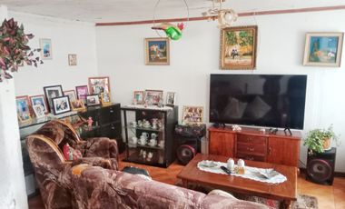 TERRENO PLANO CON CASA PARA MEJORAR VISTA AL MAR