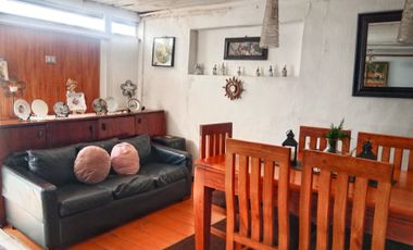 TERRENO PLANO CON CASA PARA MEJORAR VISTA AL MAR