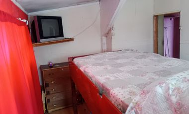 TERRENO PLANO CON CASA PARA MEJORAR VISTA AL MAR