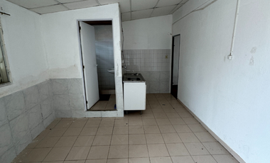 2 DPTOS + 2 LOCALES + GALPON VIVIENDA Y RENTA