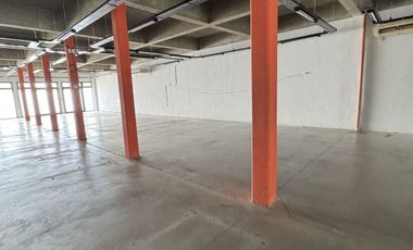 INVERSORES SE VENDE SALON EN ORO VERDE