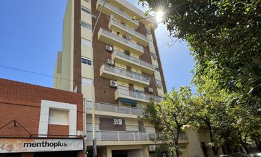 VENTA DPTO 2 DORM. CON COCHERA CALLE BUENOS AIRES