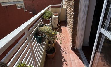 VENTA DPTO 2 DORM. CON COCHERA CALLE BUENOS AIRES