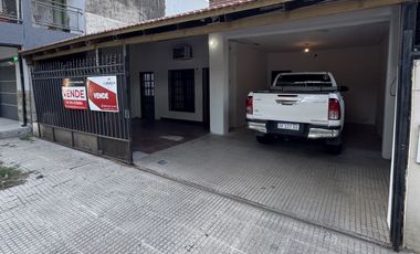 VENTA - CASA ZONA AV EJERCITO Y GUTIERREZ