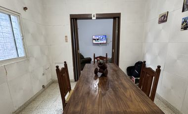 VENTA - CASA ZONA AV EJERCITO Y GUTIERREZ