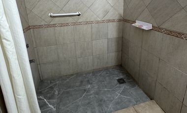 VENTA - CASA ZONA AV EJERCITO Y GUTIERREZ