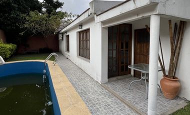 CASA CENTRICA CALLE LA RIOJA Y URUGUAY