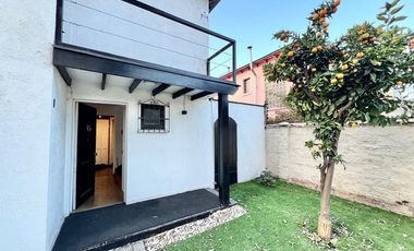 Casa Esquina 4D 3B 2E 220 m2 terreno