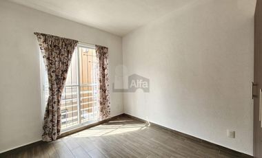 Casa Amueblada frente a Parques Industrial Toluca 2000, con acceso rápido a CDMX