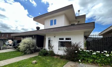 Casa en encinas de Pilauco