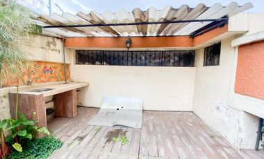 Casa o terreno en  venta. Jipijapa. Junto a Río Centro Shopping.