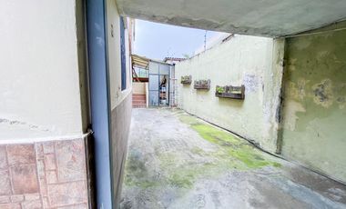 Casa o terreno en  venta. Jipijapa. Junto a Río Centro Shopping.